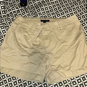 Tommy Hilfiger Tan Bermuda Shorts Relaxed Fit